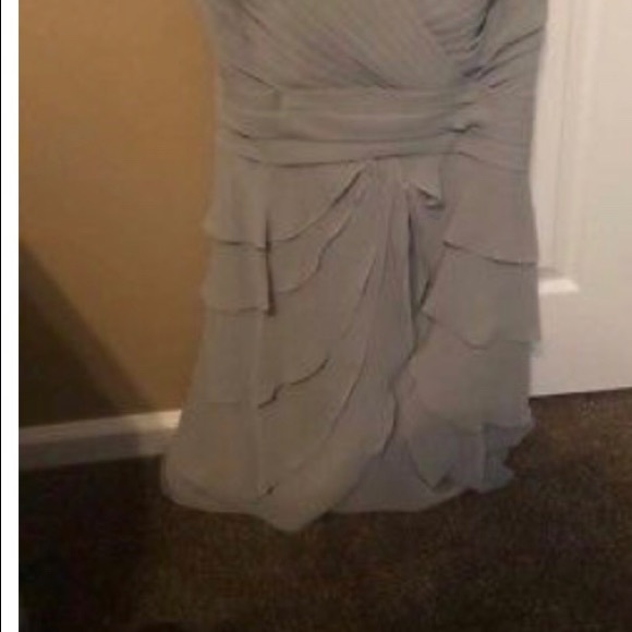 Anya’s size 16 dress - Picture 2 of 2